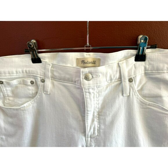 Madewell Women's White Mid-Rise Kick Out Jeans Zipper Fly Size 33P Cropped Wide - Picture 2 of 4